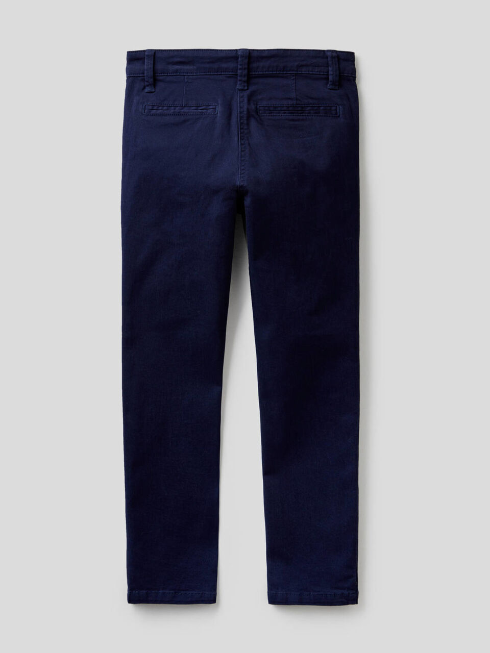Pantalon coupe slim en coton stretch image number 2