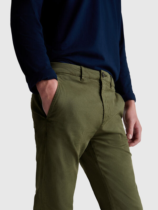 Pantalon chino slim en coton Homme