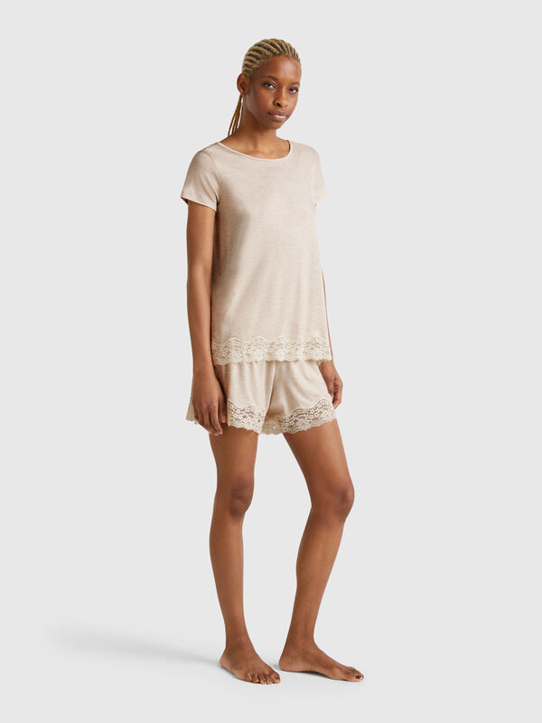 Short fluide avec dentelle Femme