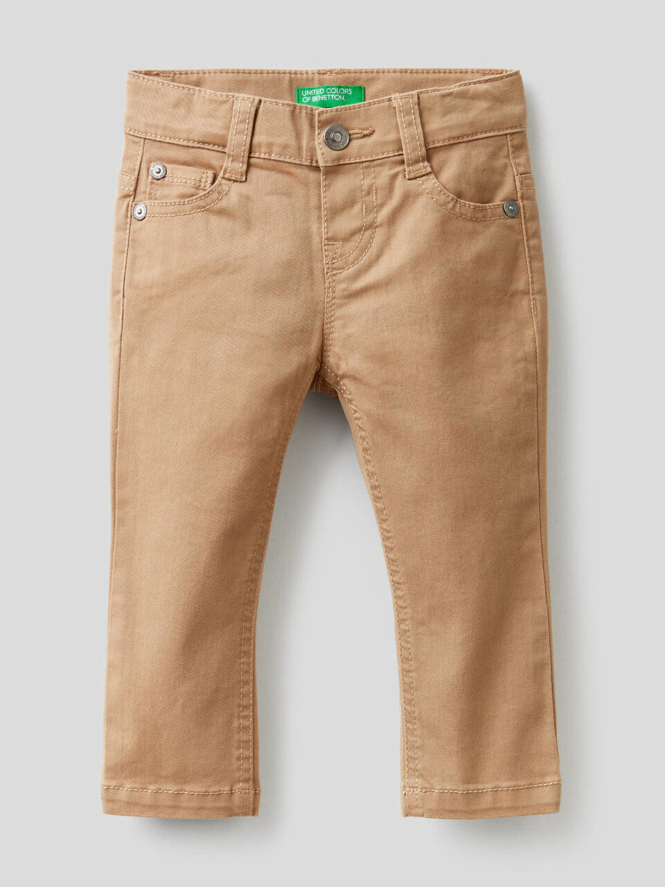 Pantalon coupe slim en coton stretch image number 1