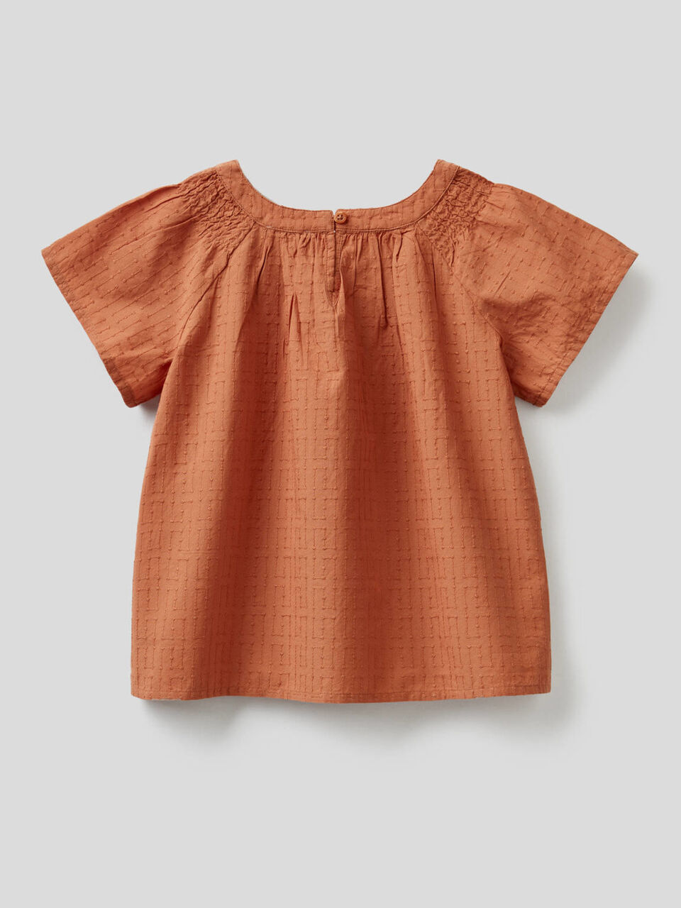 Blouse brodée en 100% coton image number 2