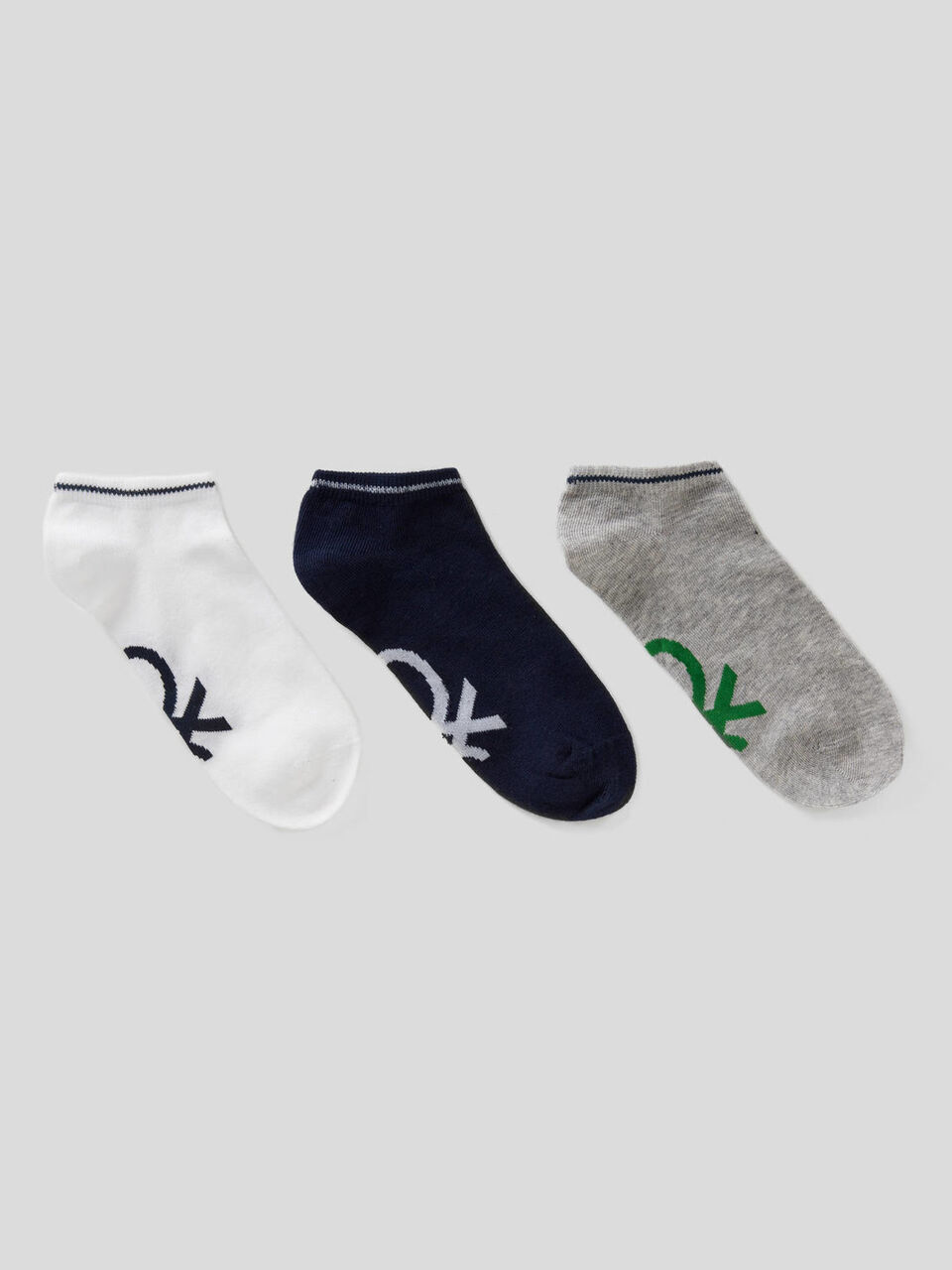 Trois paires de chaussettes basses image number 1