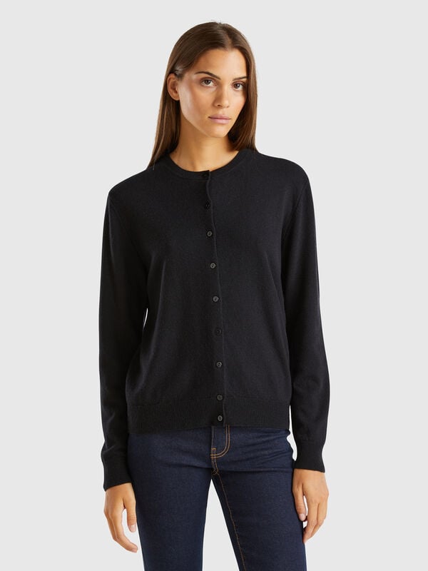 Gilet noir à col rond en pure laine mérinos Femme