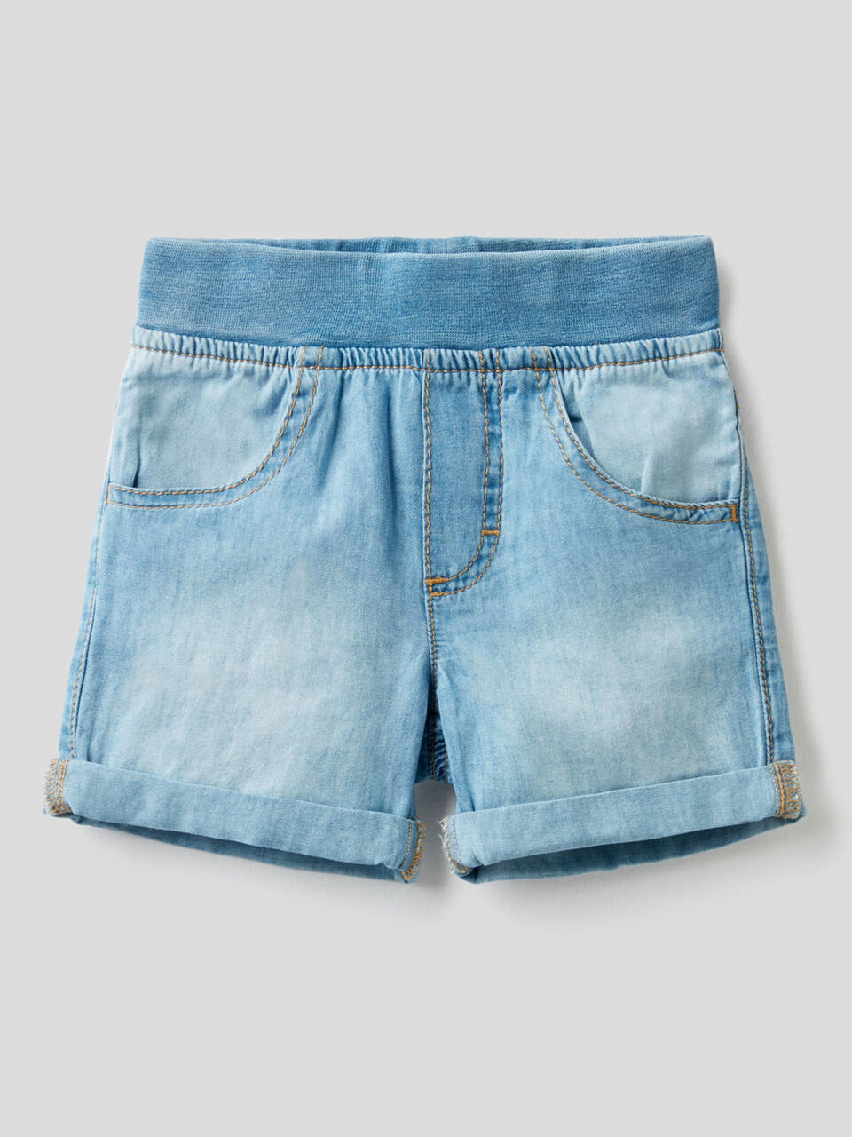 Bermuda effet jeans avec taille stretch image number 1