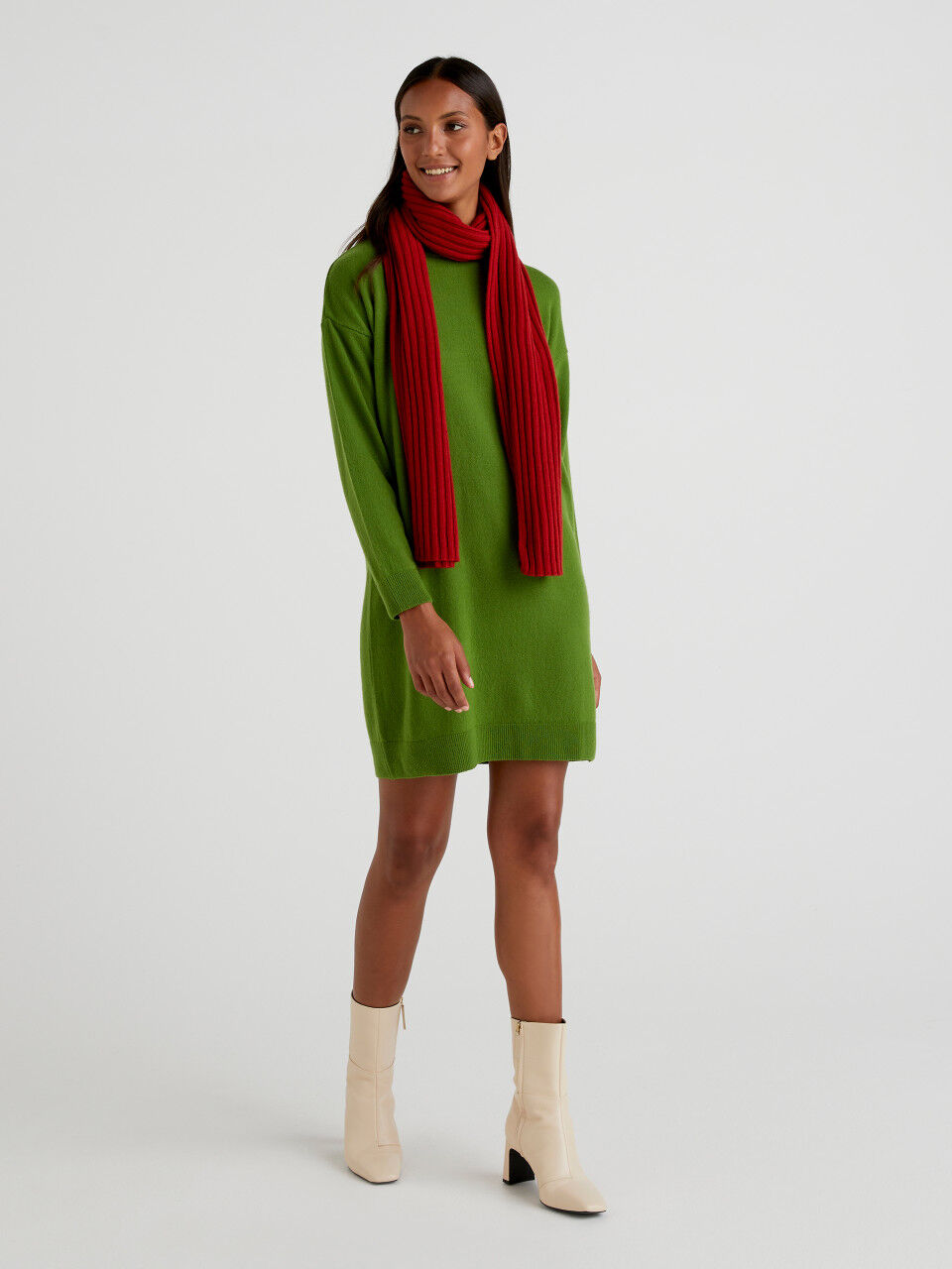 Femme Vêtements Combinaisons Combinaisons longues Combinaison En Pur Lin À Ceinture Benetton en coloris Noir 