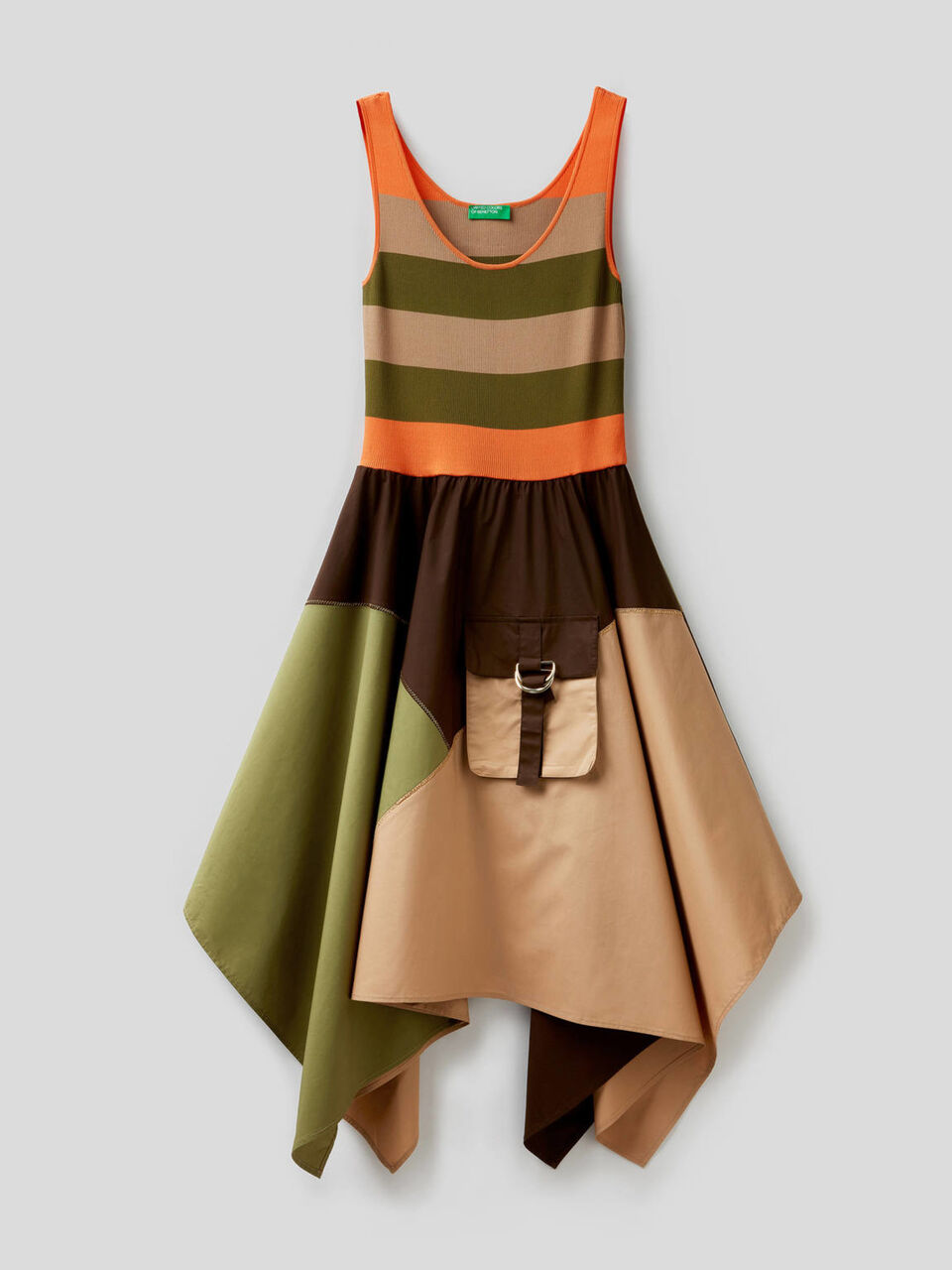 Robe color block image number 1