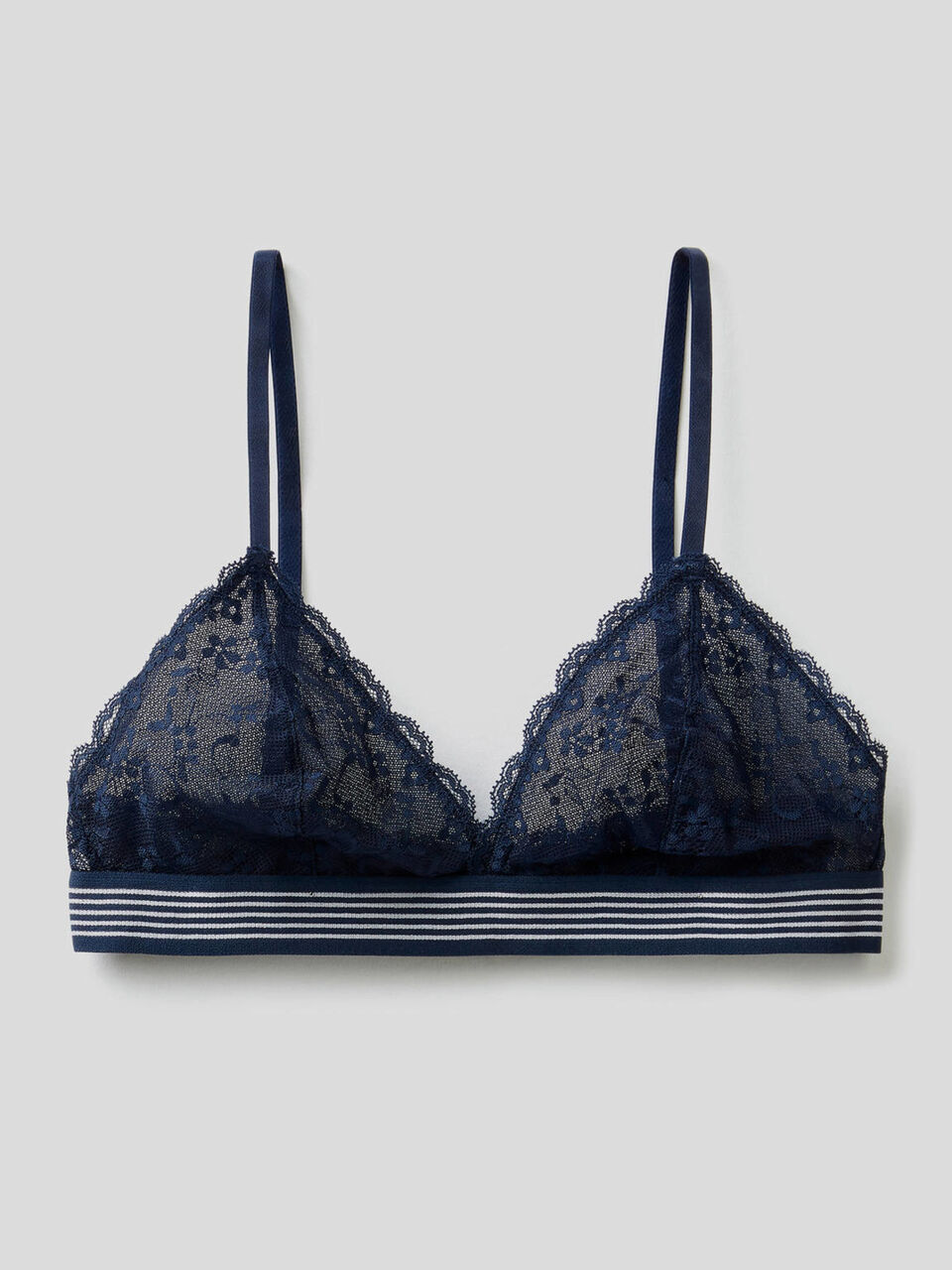 Triangle en dentelle élastique image number 1