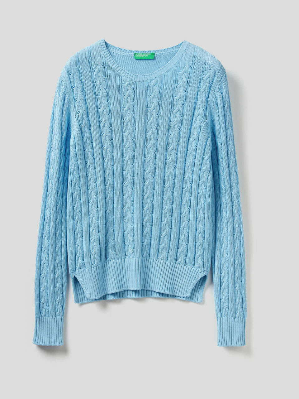 Pull en coton avec torsades. image number 1