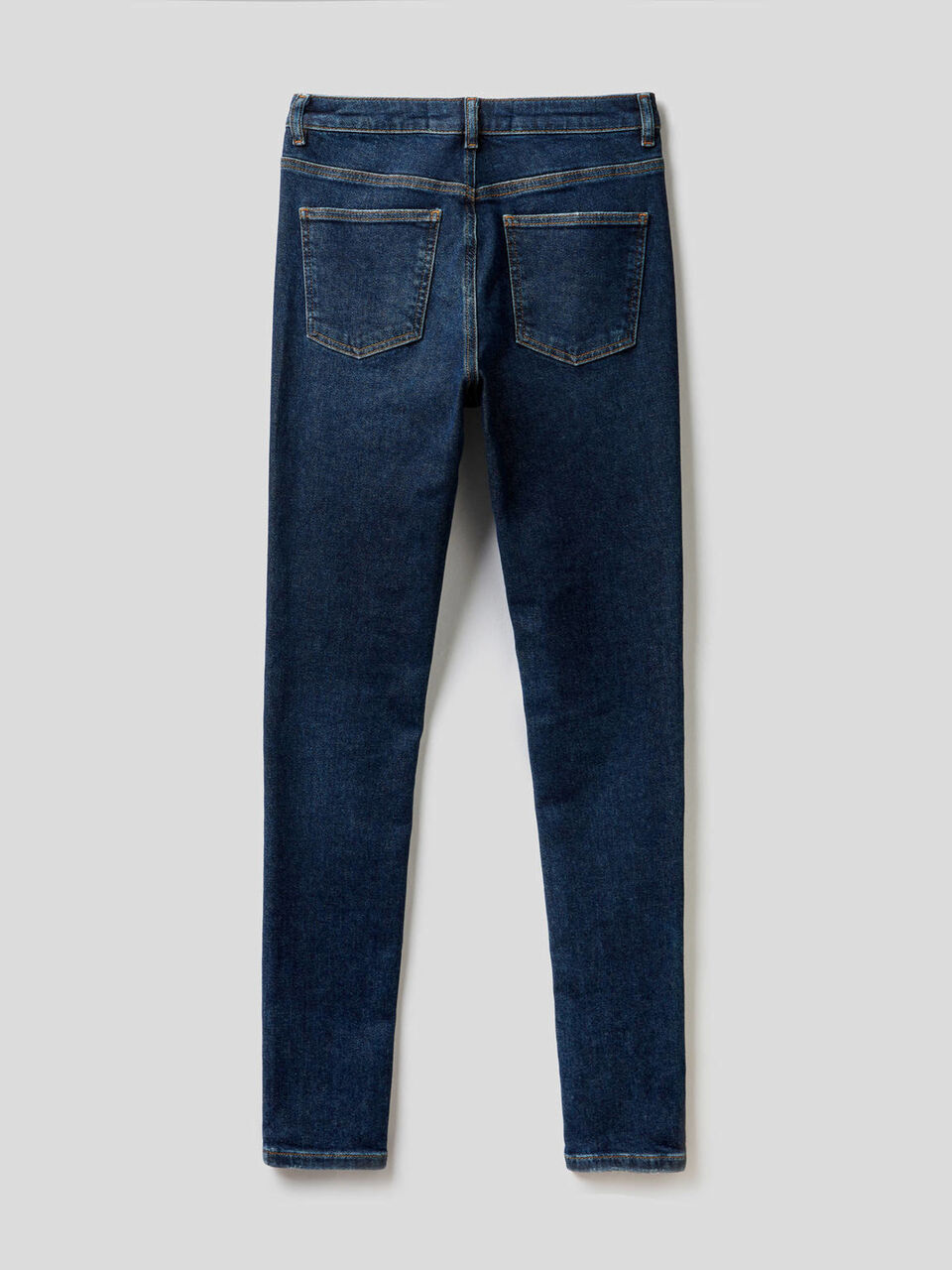 Jeans coupe skinny avec taille haute image number 2