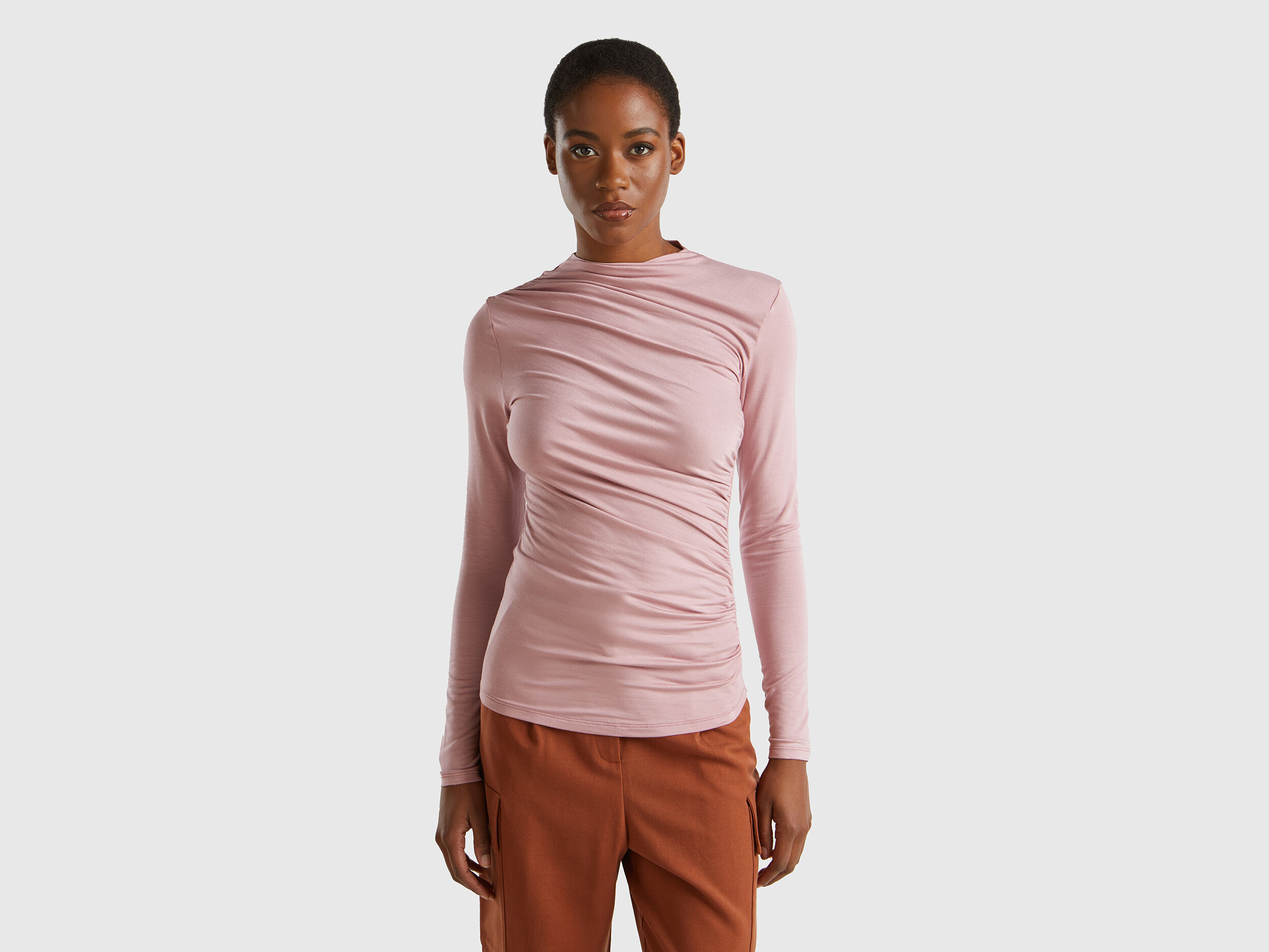 T shirts et Tops Femme Nouvelle Collection 2024 Benetton