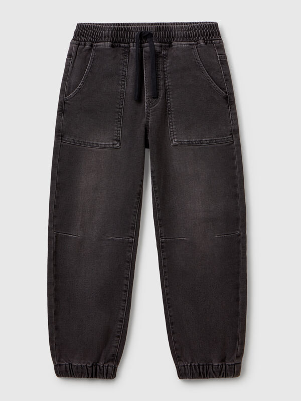 Le jogger en jean Garçon