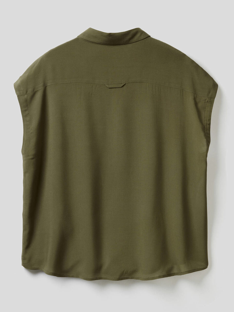 Blouse fluide à manches courtes image number 2