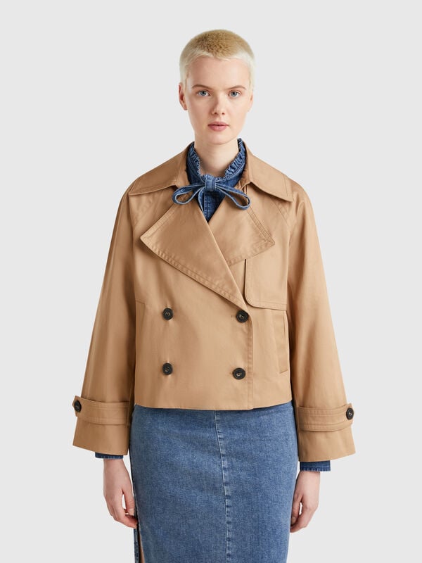 Trench court à double boutonnage Femme