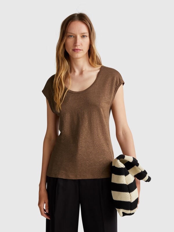 T-shirt col large en pur lin Femme