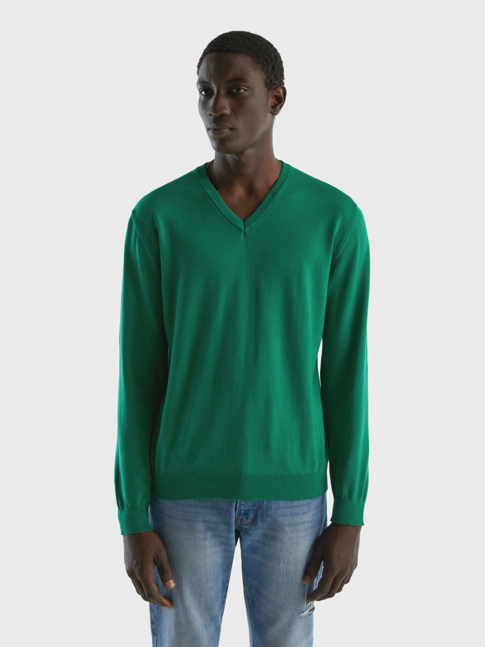 Pulls Col en V Homme Nouvelle Collection 2024 Benetton