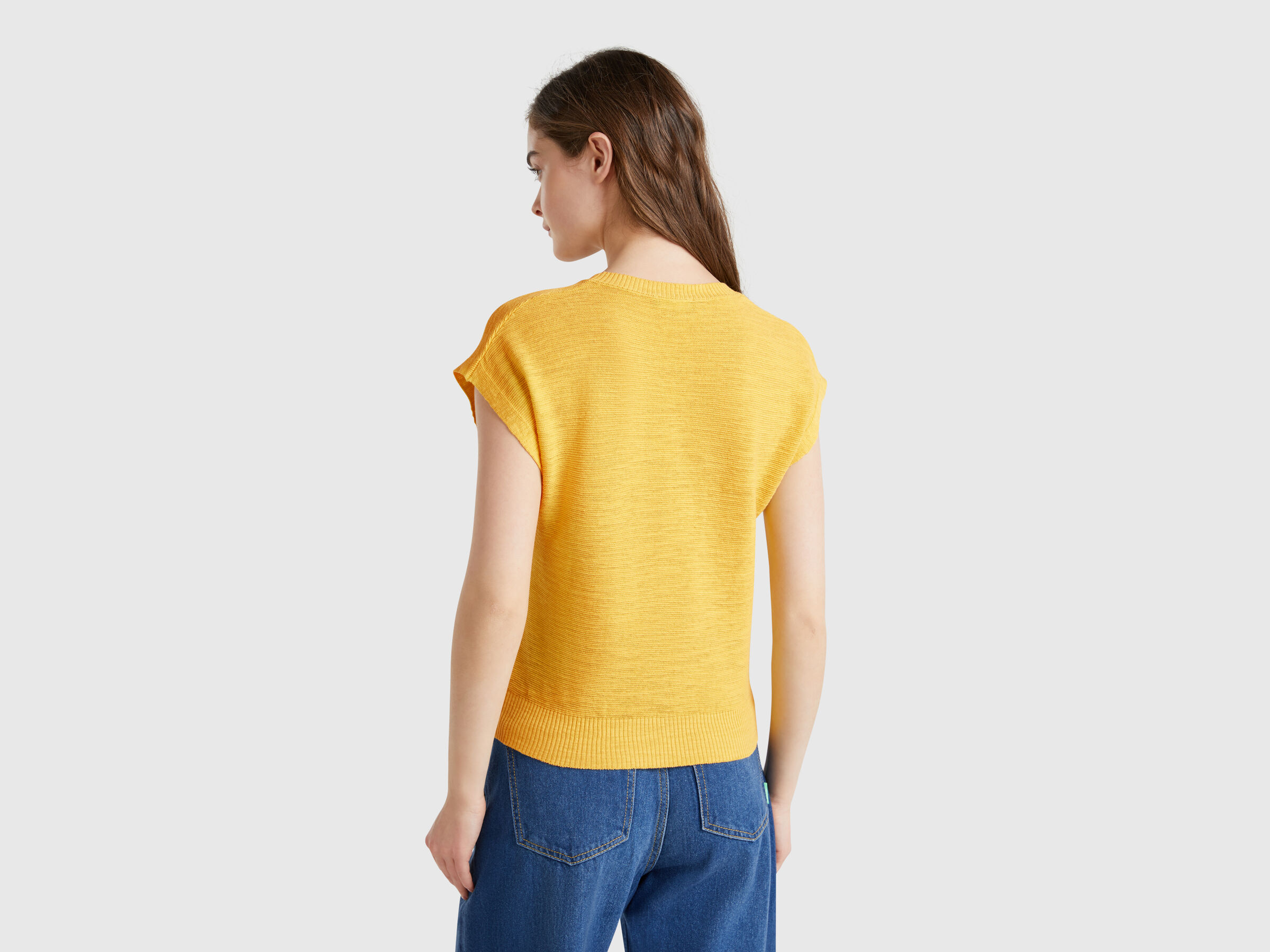 SLEEVELESS SWEATER Femme image number 1
