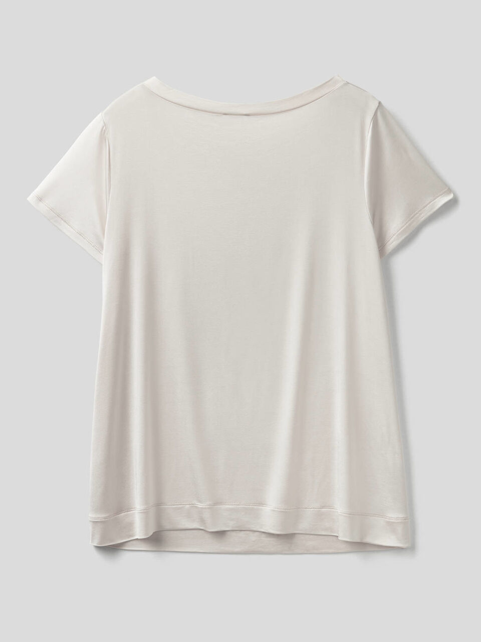 T-shirt en tissu satiné image number 2