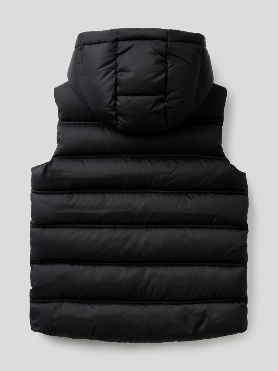 Blouson sans manches à capuche image number 2
