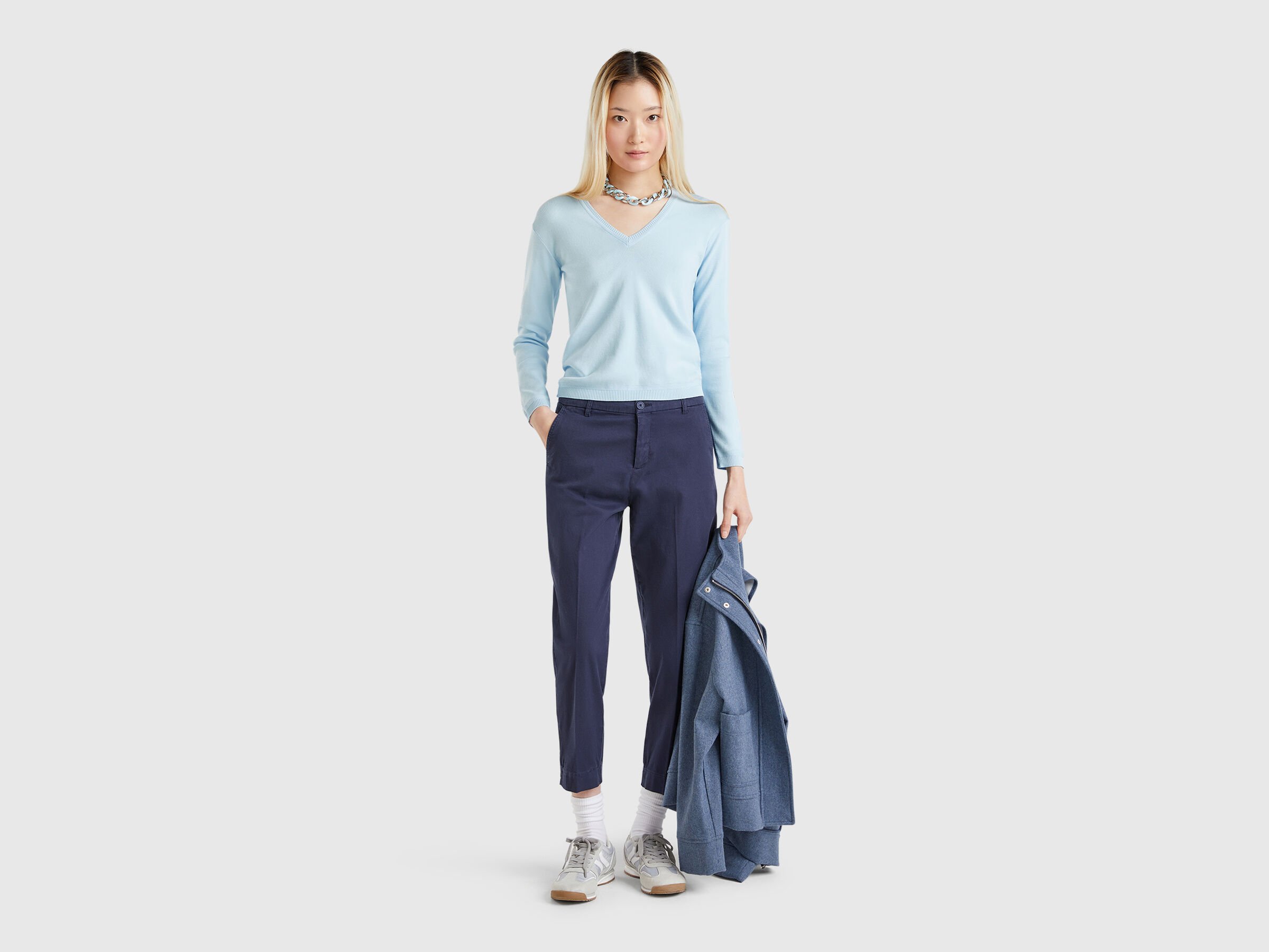 V NECK SWEATER L/S Femme image number 2