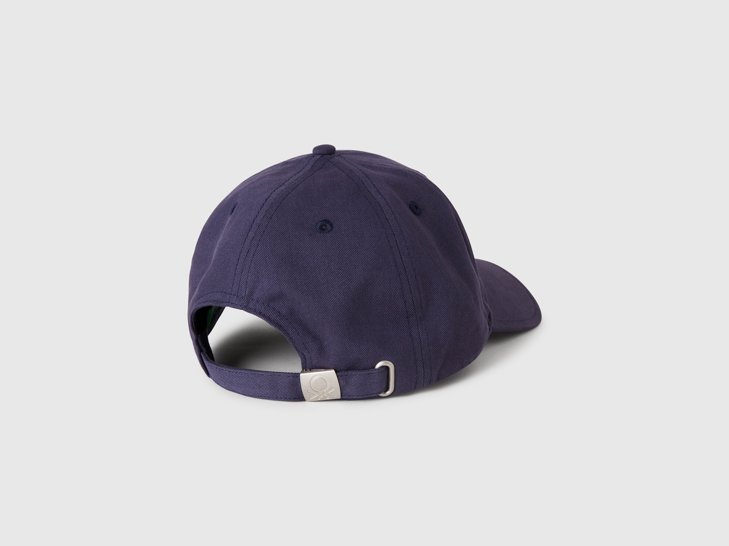 HAT Homme image number 1