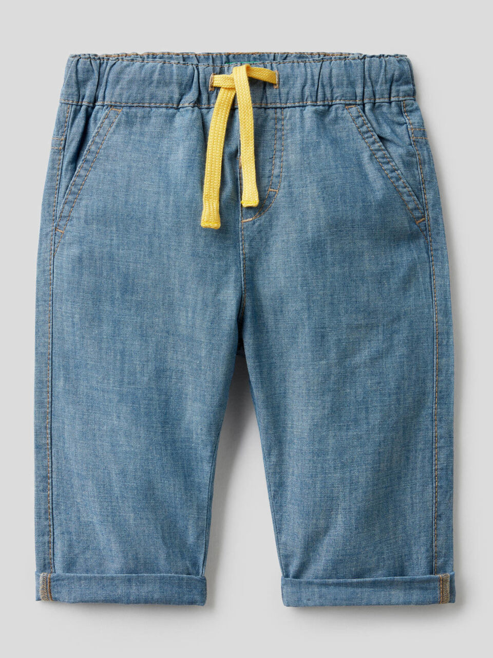 Pantalon en chambray de 100% coton image number 1