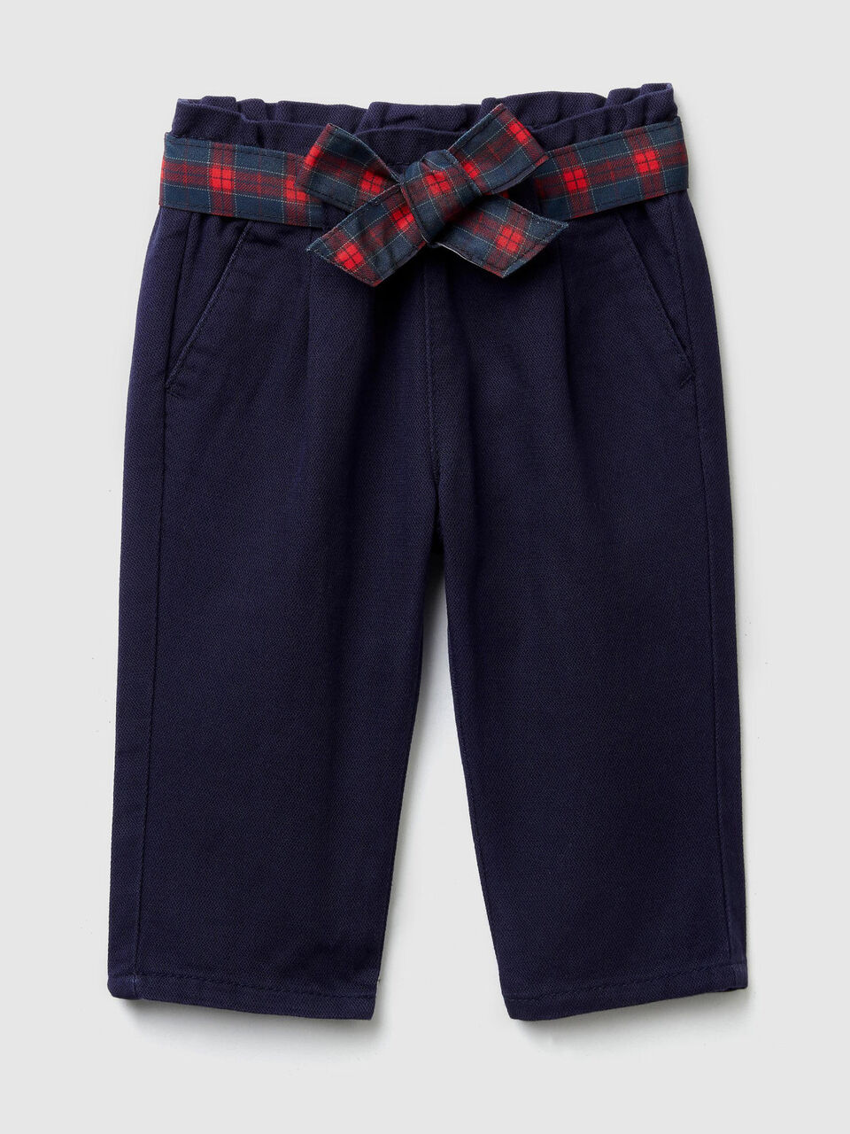 Pantalon avec large ceinture à nouer image number 1