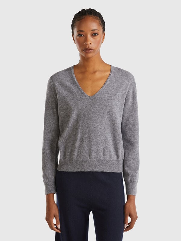 Pull col V gris souris en pure laine mérinos Femme
