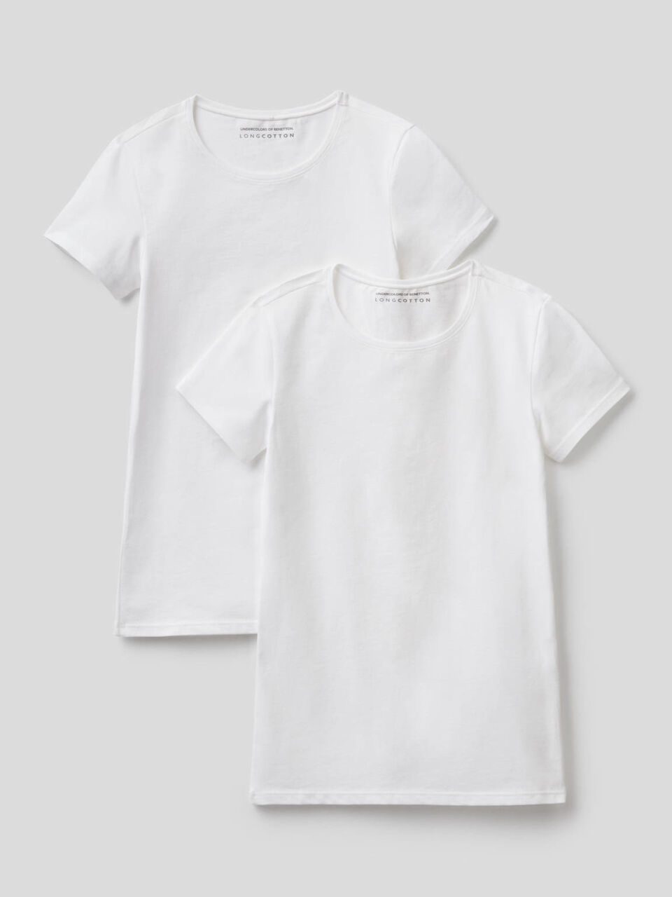 Deux T-shirts blancs image number 1