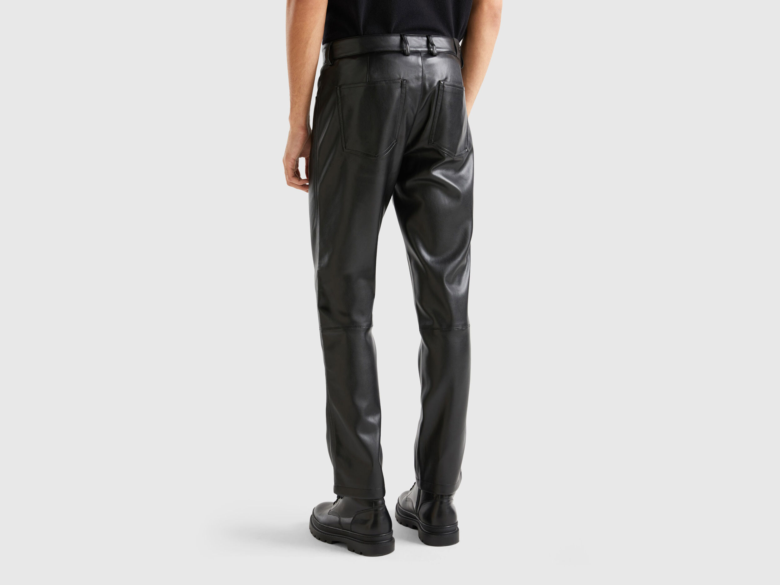 Pantalon en tissu enduit Noir Benetton