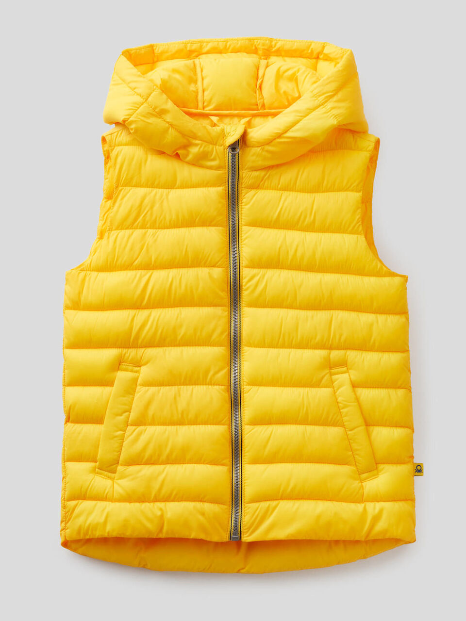 Blouson sans manches avec capuche image number 1