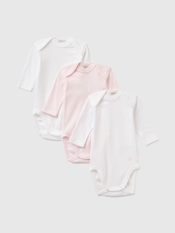 Trois bodys unis en coton  Naissancede