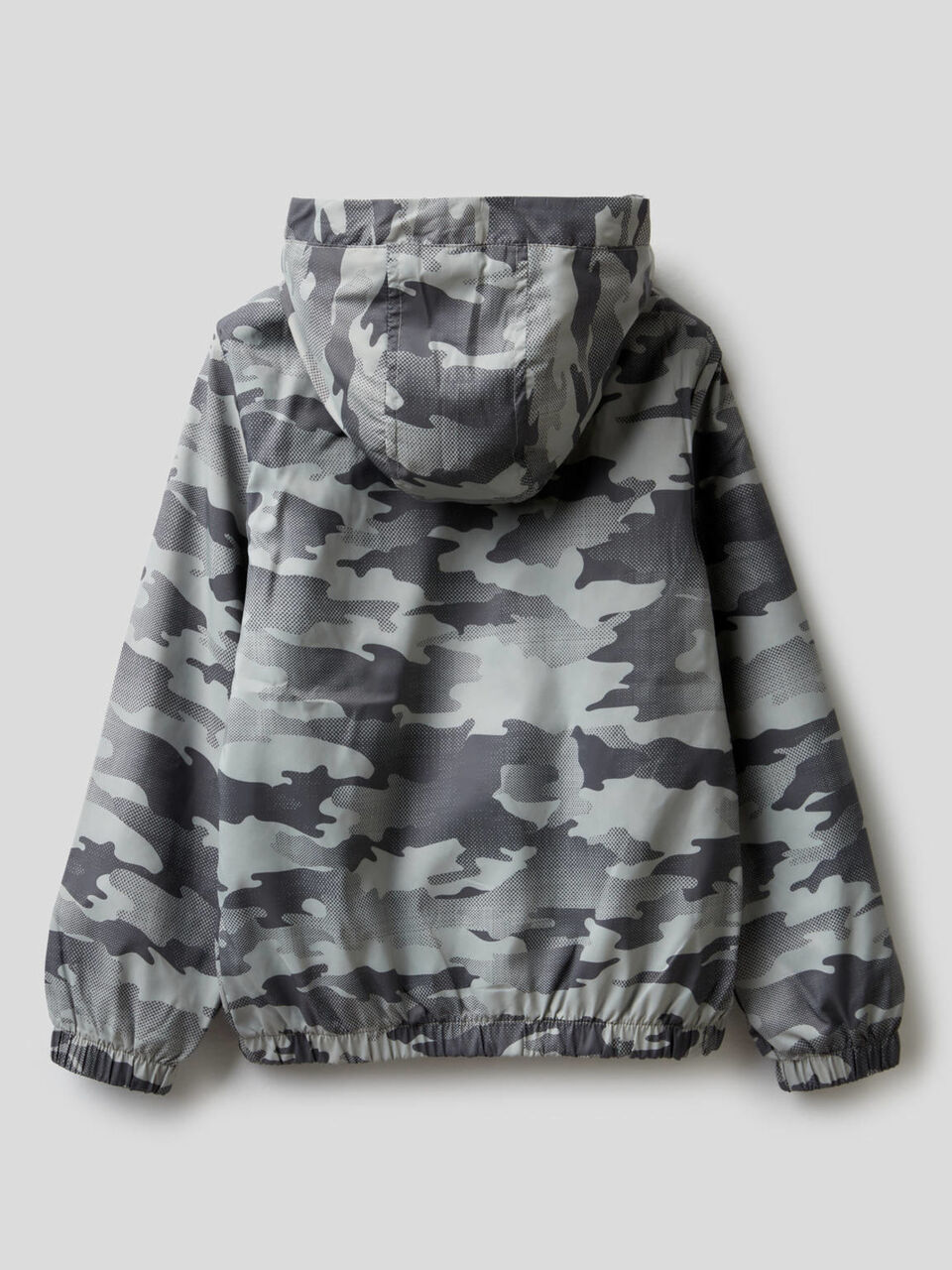 Blouson camouflage en tissu technique image number 2