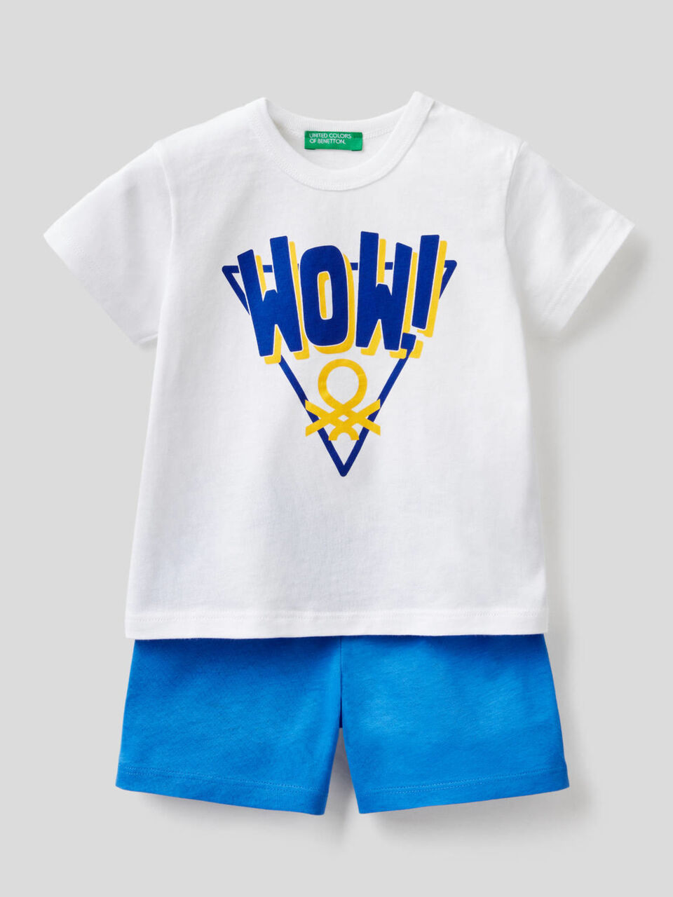 Ensemble avec t-shirt et short image number 1