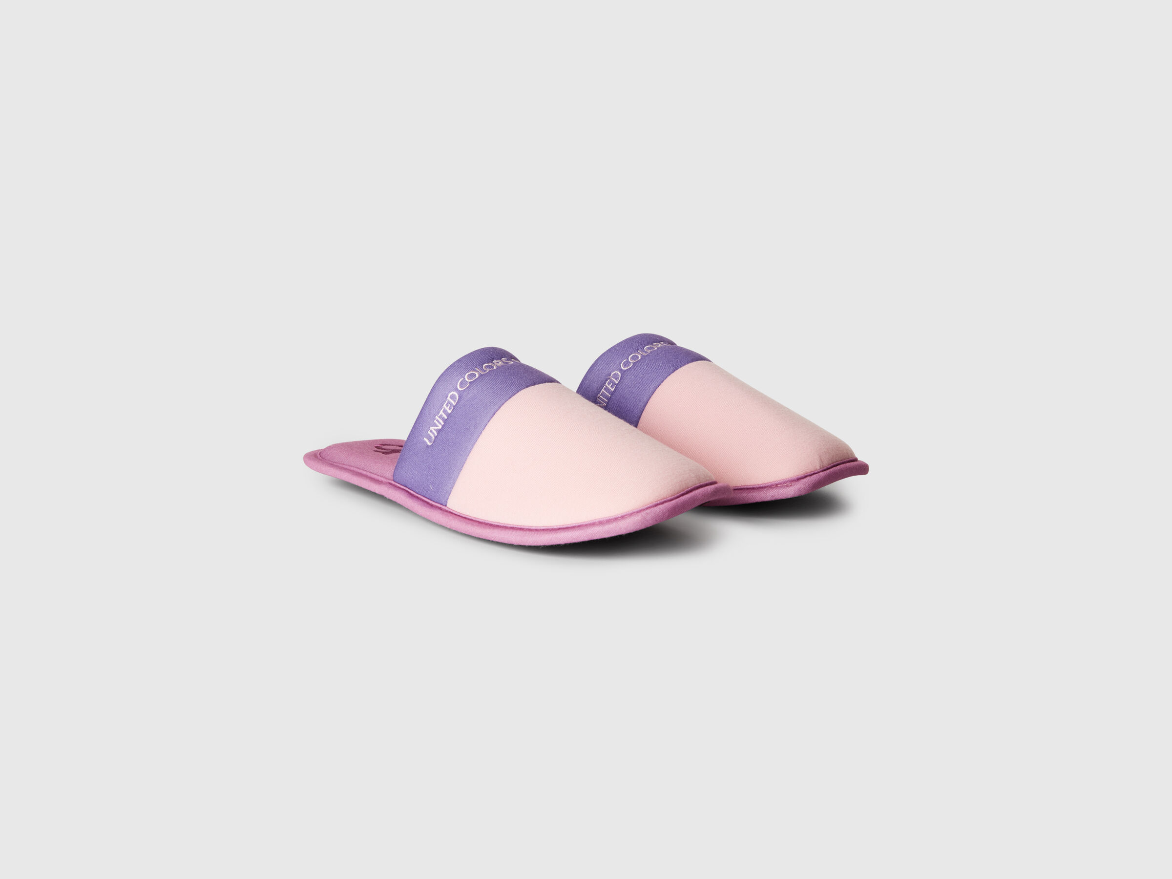 SLIPPERS image number 1