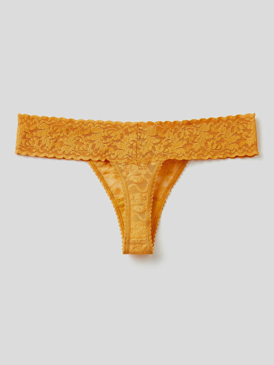 String en dentelle stretch image number 2