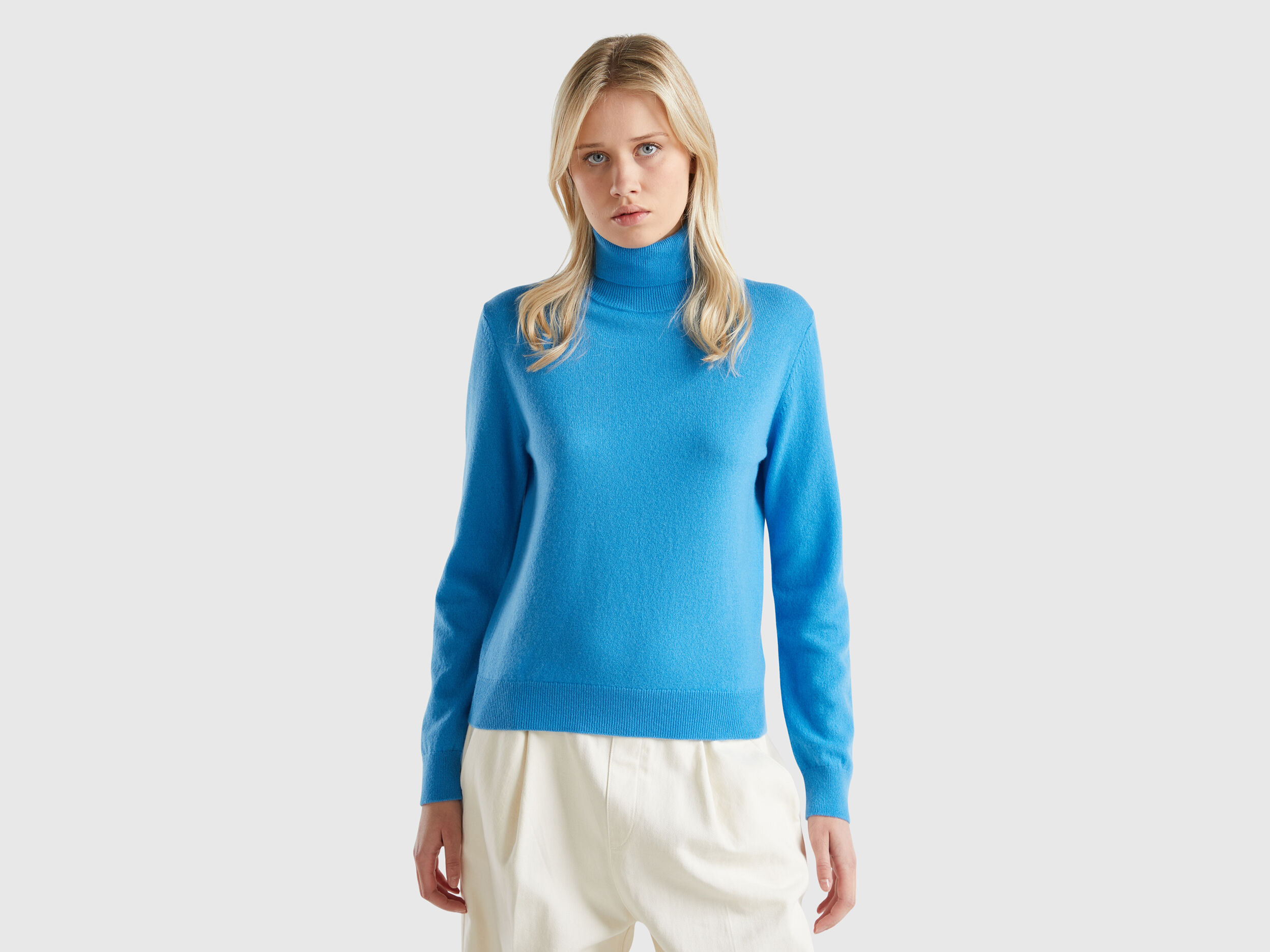 Pull a col roule bleu en pur cachemire Bleu Clair Benetton