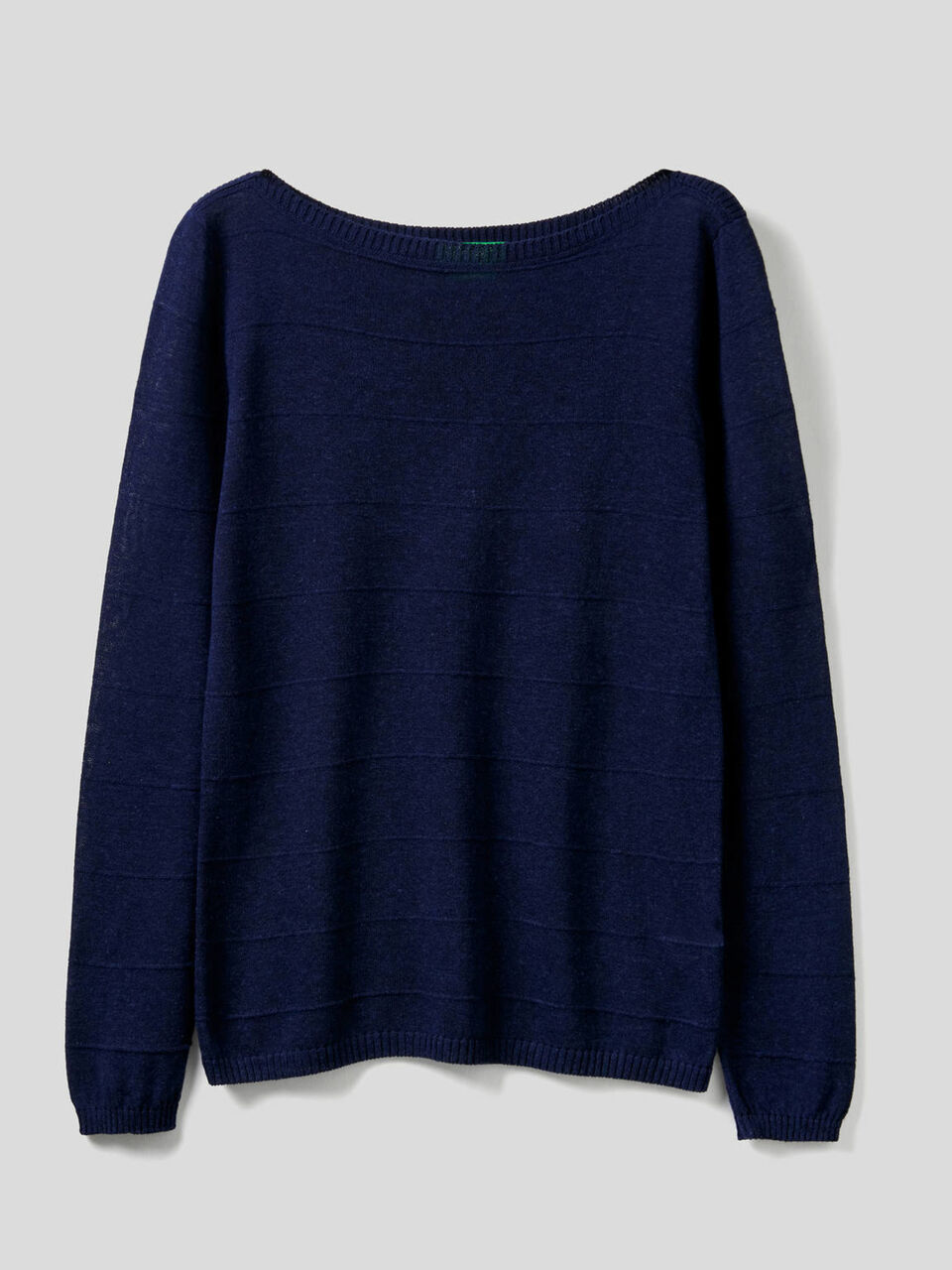 Pull avec encolure bateau image number 1