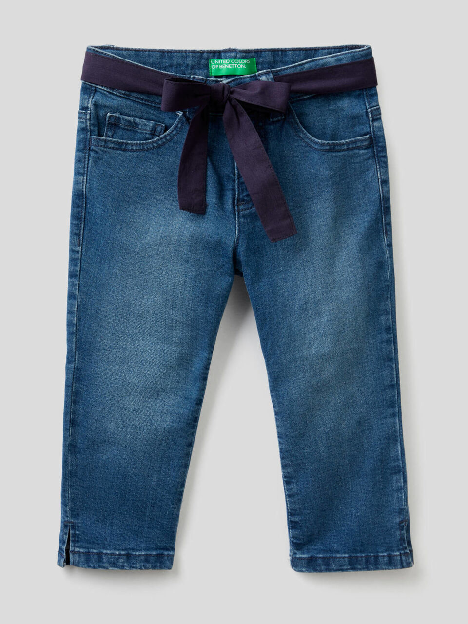 Jeans stretch avec ceinture en tissu image number 1