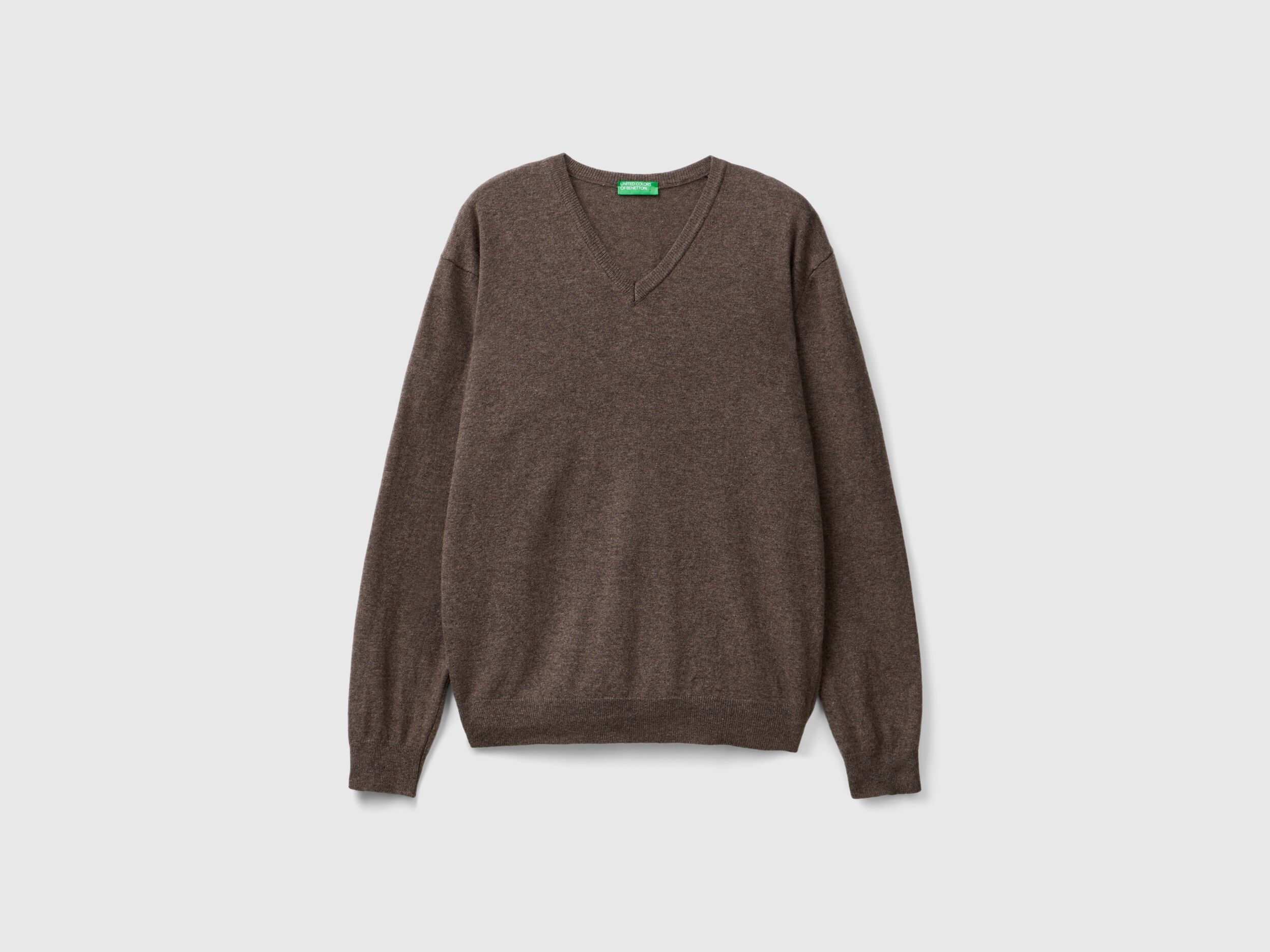Pulls Col en V Homme Nouvelle Collection 2024 Benetton