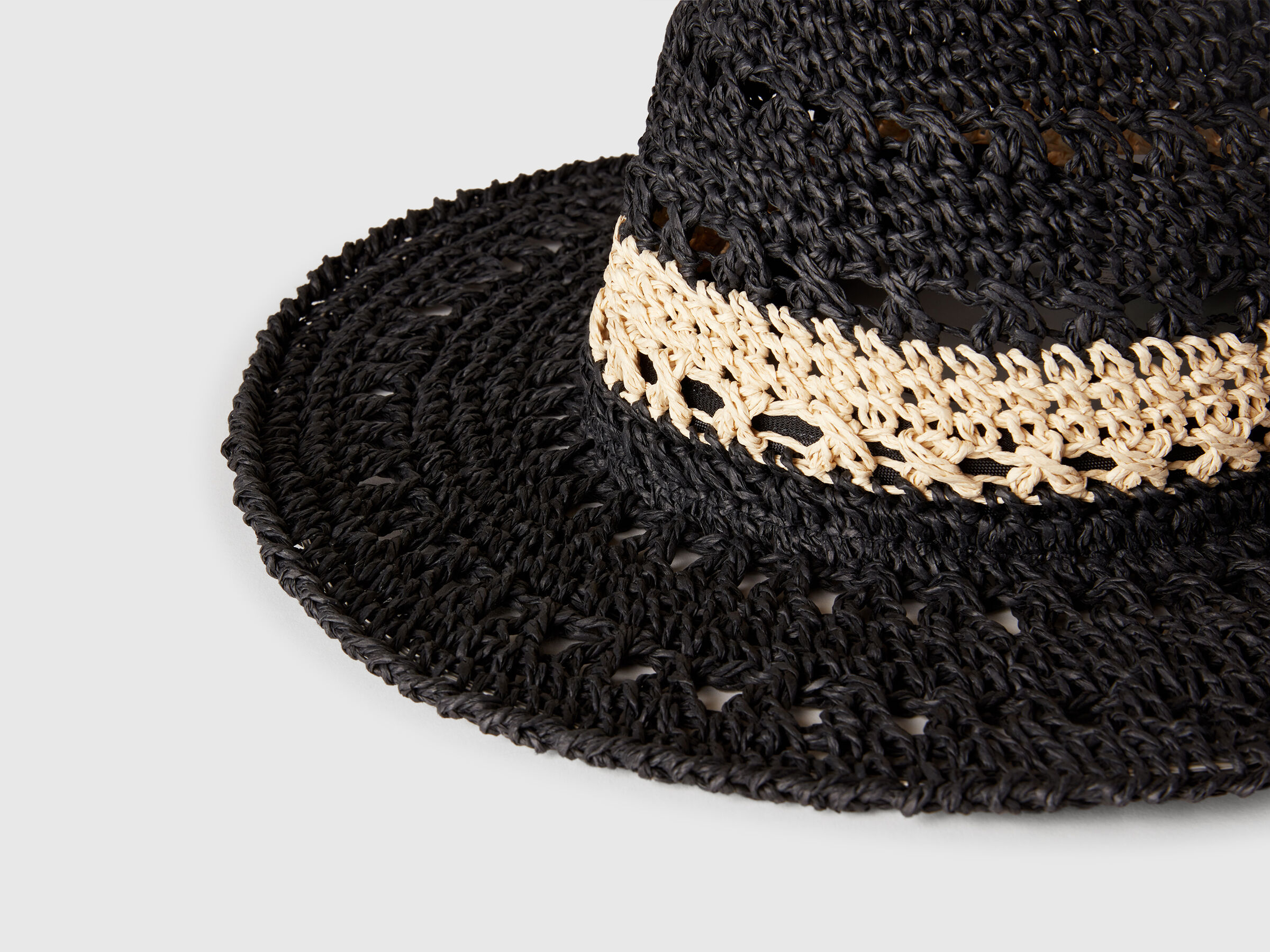 HAT Femme image number 2