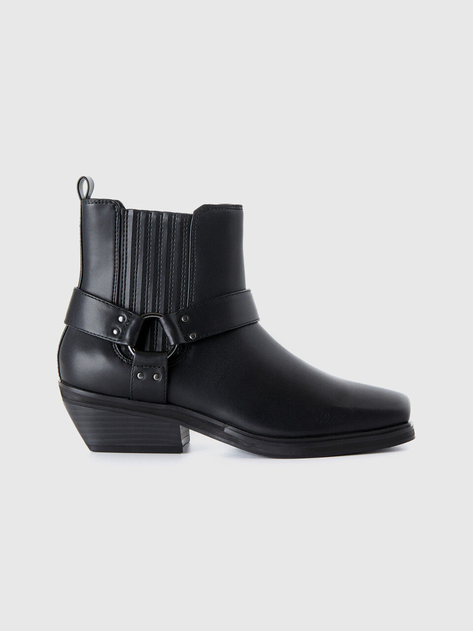 Bottes et Bottines Nouvelle Collection 2024 Benetton