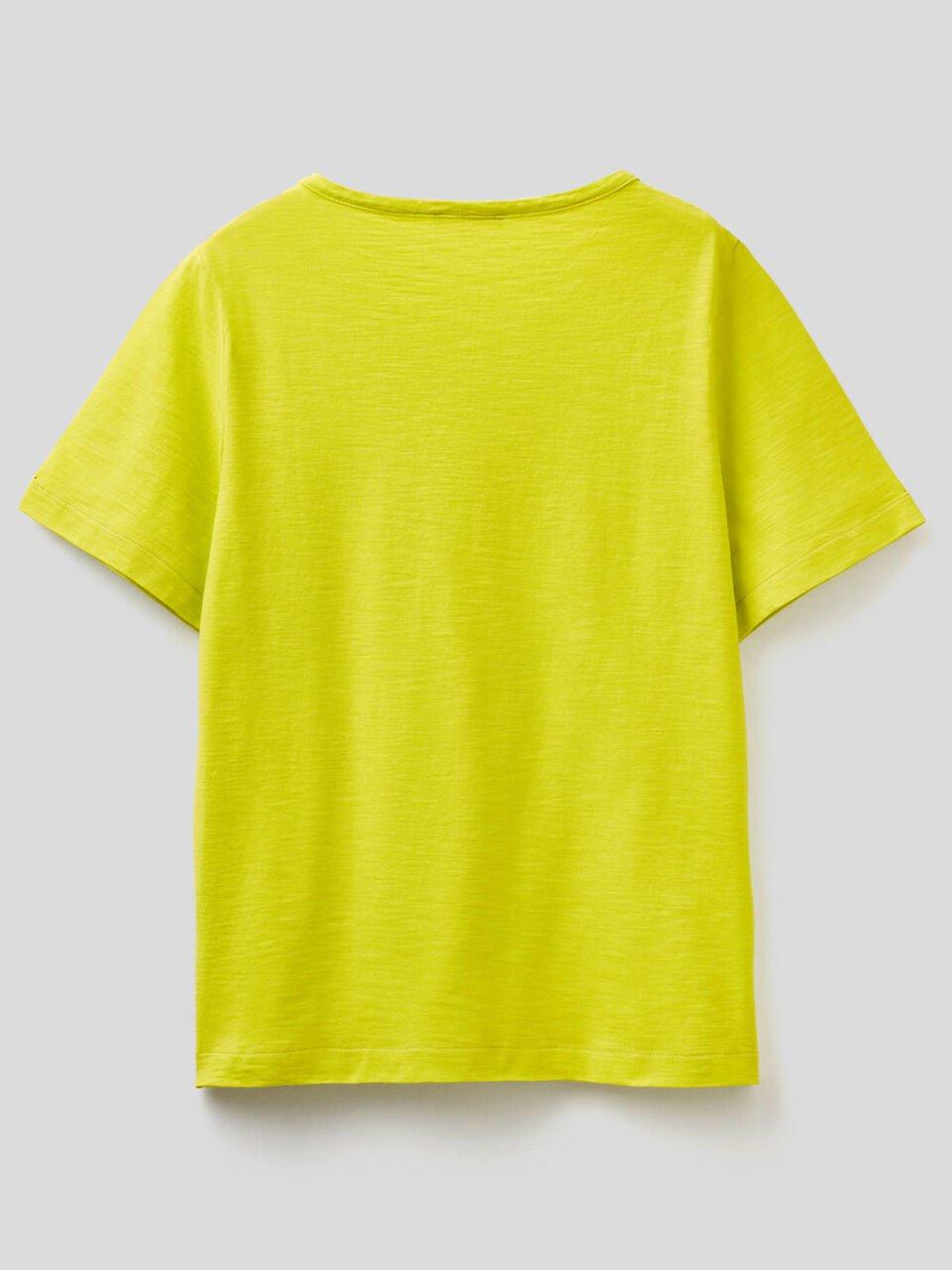 T-shirt uni avec pochette image number 2