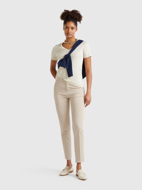 Chino slim beige en coton Femme