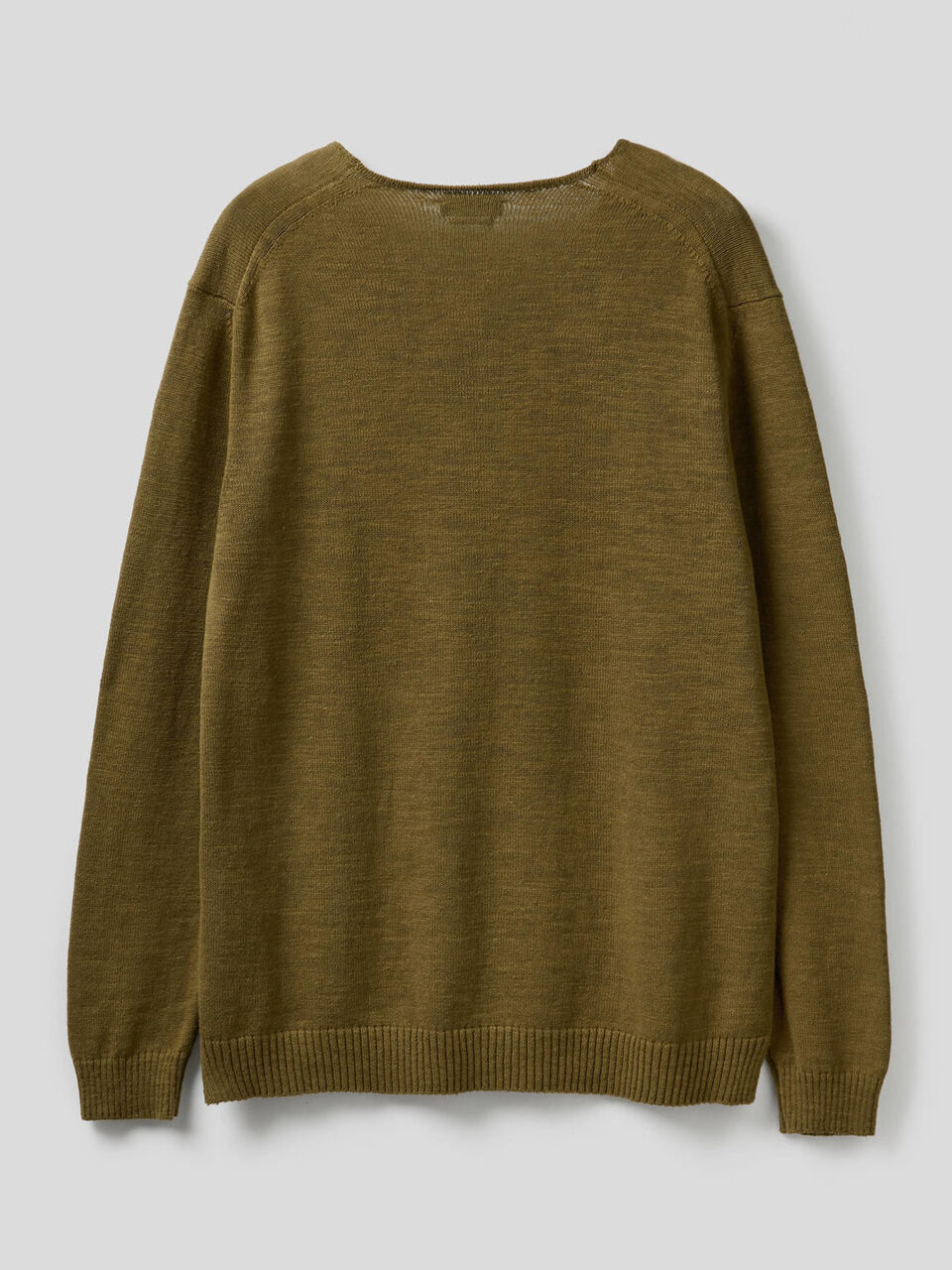 Pull col en V en mélange de lin et coton image number 2