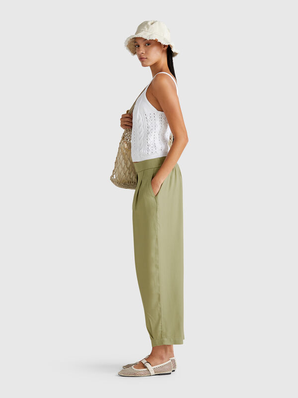 Pantalon fluide à plis Femme