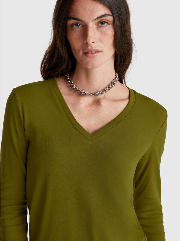 T-shirt vert à col en V T-shirt vert à col en V Femme