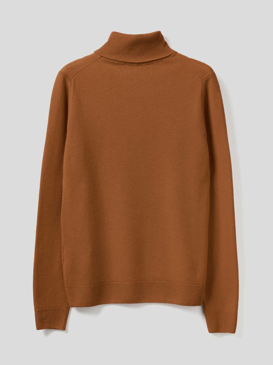 Pull chaud col roulé en pure laine vierge image number 2