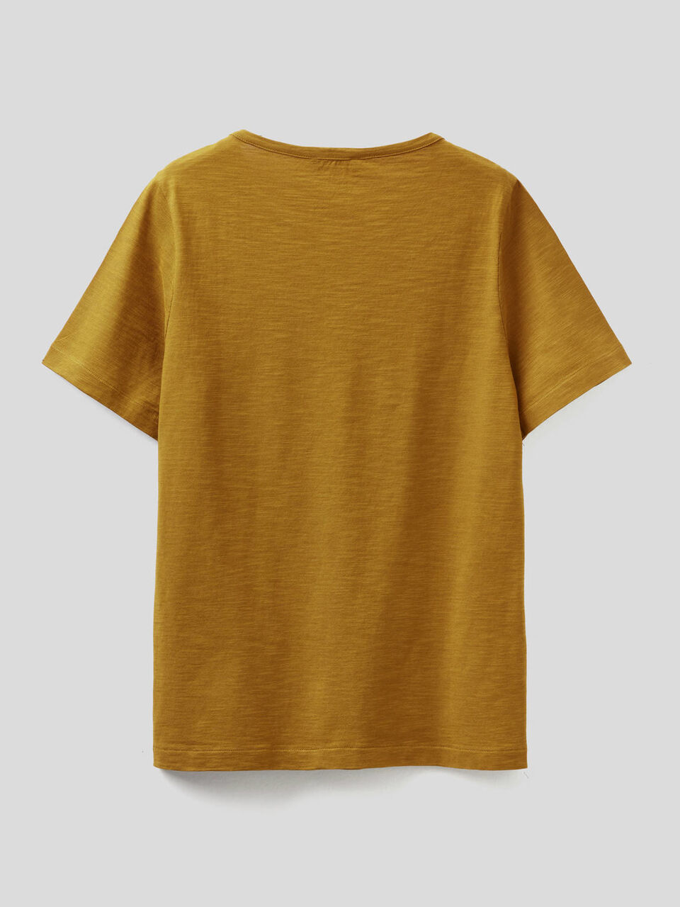 T-shirt uni avec pochette image number 2