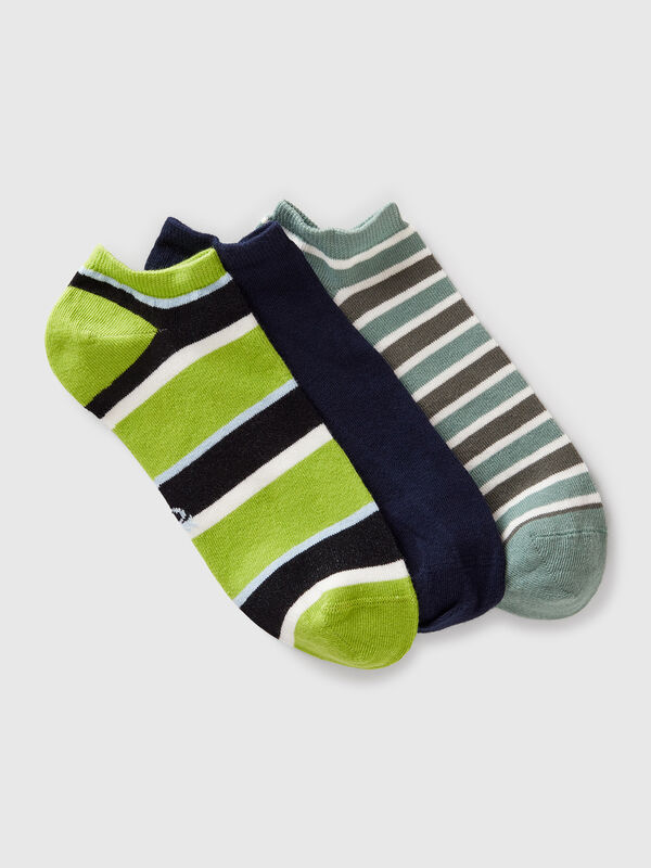 Trois paires de chaussettes en coton mélangé extensible