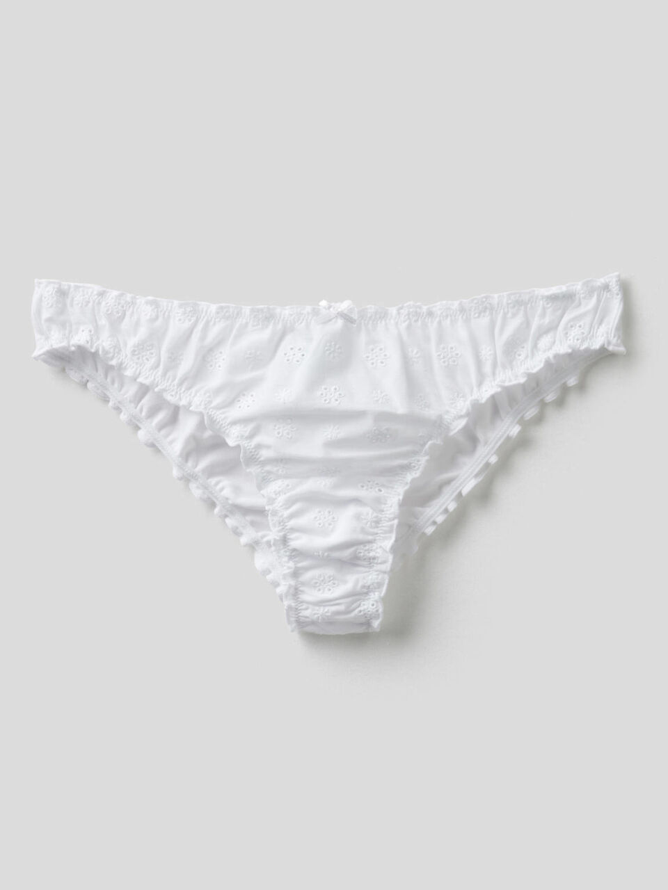Slip avec broderies image number 1
